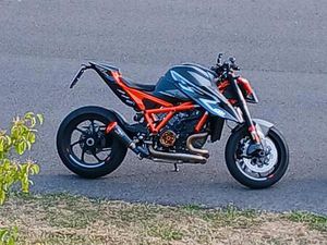 KTM 1290 SUPER DUKE RR, 1 VON 500, VIELE EXTRAS