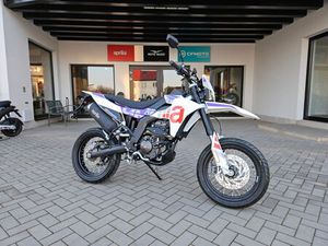 APRILIA SX 125 / MY 25 WEIß