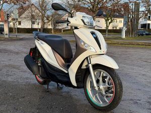 PIAGGIO MEDLEY 125 MOTORROLLER 15PS*2020*TÜV 07/2027*ANGEMELDET