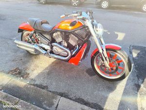 HARLEY DAVIDSON V-ROD