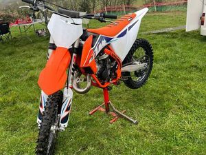 125 SX