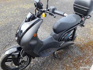 SCOOTER ELECTRIQUE