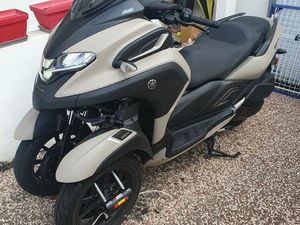VENDS YAMAHA TRICITY 300 NEUF