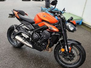 TRIUMPH STREET TRIPLE 765R