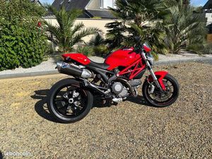DUCATI 796 A2