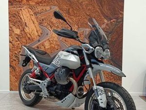 MOTO GUZZI V85 TT 2025