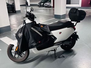 SCOOTER ÉLECTRIQUE NIU MQI GT (JUPE, TOP CASE, TAPIS OFFERTS)