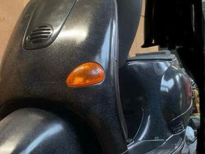 ② PIAGGIO VESPA ET4 125 CC 2T A1