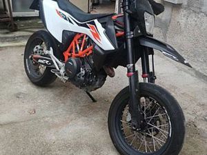 KTM 690 SMC-R