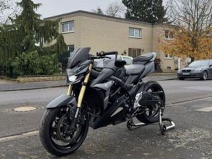 SUZUKI GSR750 ABS