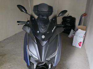 YAMAHA X-MAX →