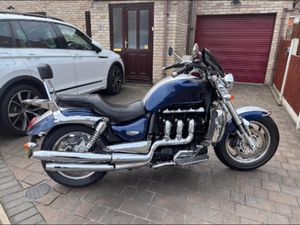 TRIUMPH ROCKET 111
