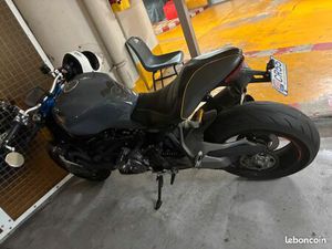 DUCATI 1200 S MONSTER GRISE