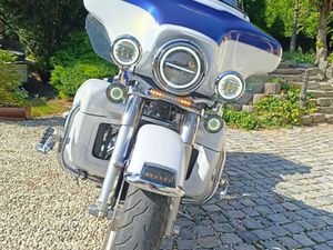 HARLEY DAVIDSON FLHTCU ELECTRA GLIDE ULTRA CLASSIC