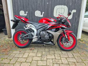 HONDA CBR 600RR PC40