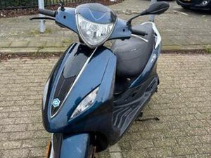 [MALOSSI] PIAGGIO NEW FLY 50 4T 2017 — SCOOTERS | PIAGGIO — MARKTPLAATS