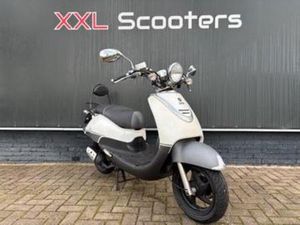 SYM ALLO 25 KM/U INCL. BEURT EN 6 MAANDEN GARANTIE — SCOOTERS | SYM — MARKTPLAATS