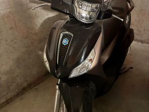 SCOOTER 125 CC PIAGGIO