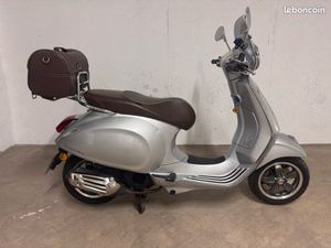 VESPA PRIMAVERA 125 70TH EDITION