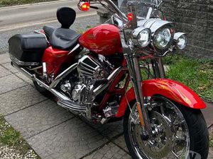 HARLEY DAVIDSON ROAD KING CVO