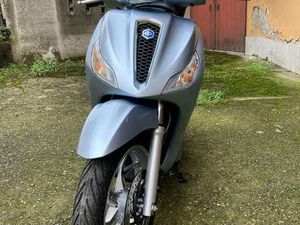 PIAGGIO MEDLEY 125 ABS ARGENTO