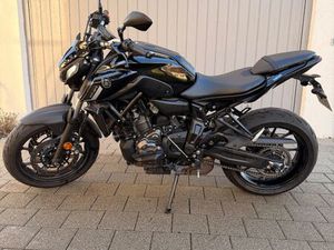 YAMAHA MT 07 A2-GEDROSSELT (35 KW)