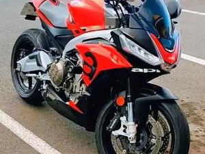 APRILIA - TUONO 660