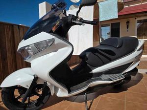 SUZUKI - BURGMAN 125