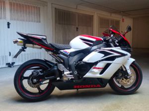 HONDA CBR 1000 RR
