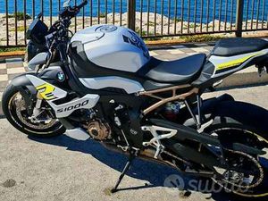 BMW S 1000 R GRIGIO