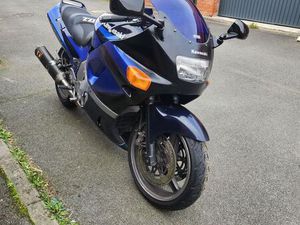KAWASAKI ZZR 600