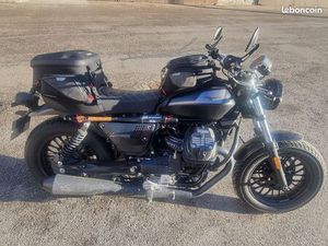 MOTO-GUZZI V9 BOBBER