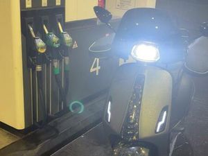 ② A KLASSE VESPA SPRINT IGET 2020