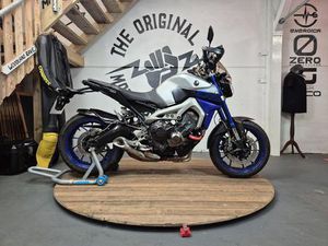 YAMAHA MT-09 900 847 CC