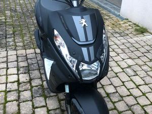 SCOOTER PEUGEOT STREETZONE