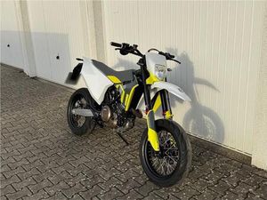 HUSQVARNA 701 SUPERMOTO I 2023 I HC1 BREMSE I A2 MÖGLICH