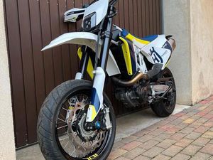HUSQVARNA 701 SUPERMOTO - TOP ZUSTAND