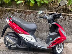 SCOOTER 50 CC 2 TEMPS/ POUR BRICOLEUR