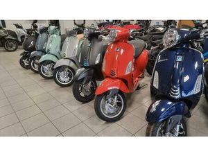 VENDO VESPA PRIMAVERA 125 (2024 - 25) USATA A PADERNO DUGNANO (CODICE 9903419) - MOTO.IT
