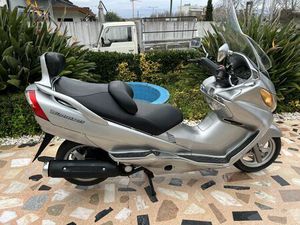 SUZUKI BURGMAN 4000 DE 2004 CIDADE DA MAIA