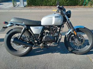 ② MOTO 125 CC DE 2018 FACILE À PILOTER