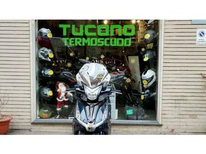 VENDO KYMCO AGILITY 300I (2021 - 25) USATA A NAPOLI (CODICE 9899865) - MOTO.IT