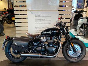 TRIUMPH BONNEVILLE BOBBER 1200 CC