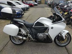 2011 11 HONDA VFR 1200 F-A WHITE VFR1200F FULL LUGGAGE SPORTS TOURER NEW MOT