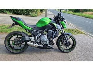 2018 18 KAWASAKI Z650 ER 650 HJF ER650 ER6N NAKED GREEN VERY CLEAN NEW MOT