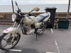 SUZUKI, EN 125, 2005, 124 (CC)