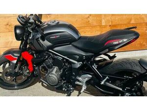 VENDO TRIUMPH TRIDENT 660 (2021 - 24) USATA A BIELLA (CODICE 9903302) - MOTO.IT