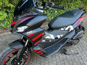 APRILIA SR GT 125 E5+ REPLICA SONDERMODELL 2025