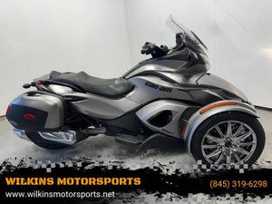 2014 CAN-AM SPYDER ST LIMITED
