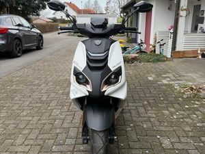 PEUGEOT SPEEDFIGHT 4 AC WEIß GOLD SPORTLINE ROLLER